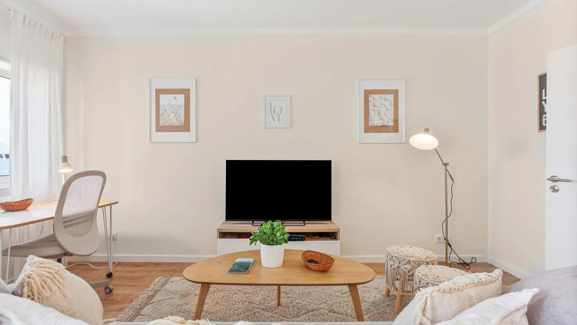 Two Bedrooms Apartment In Historic Center Of Cascais